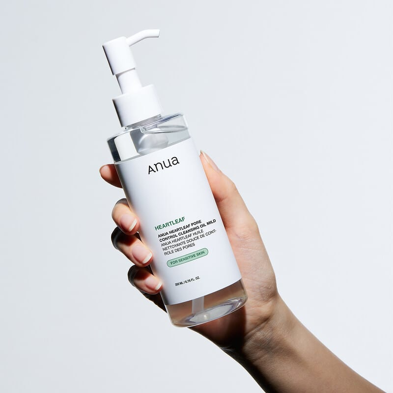 Anua Heartleaf Pore Control Cleansing Oil Sensitive Skin - Image 3